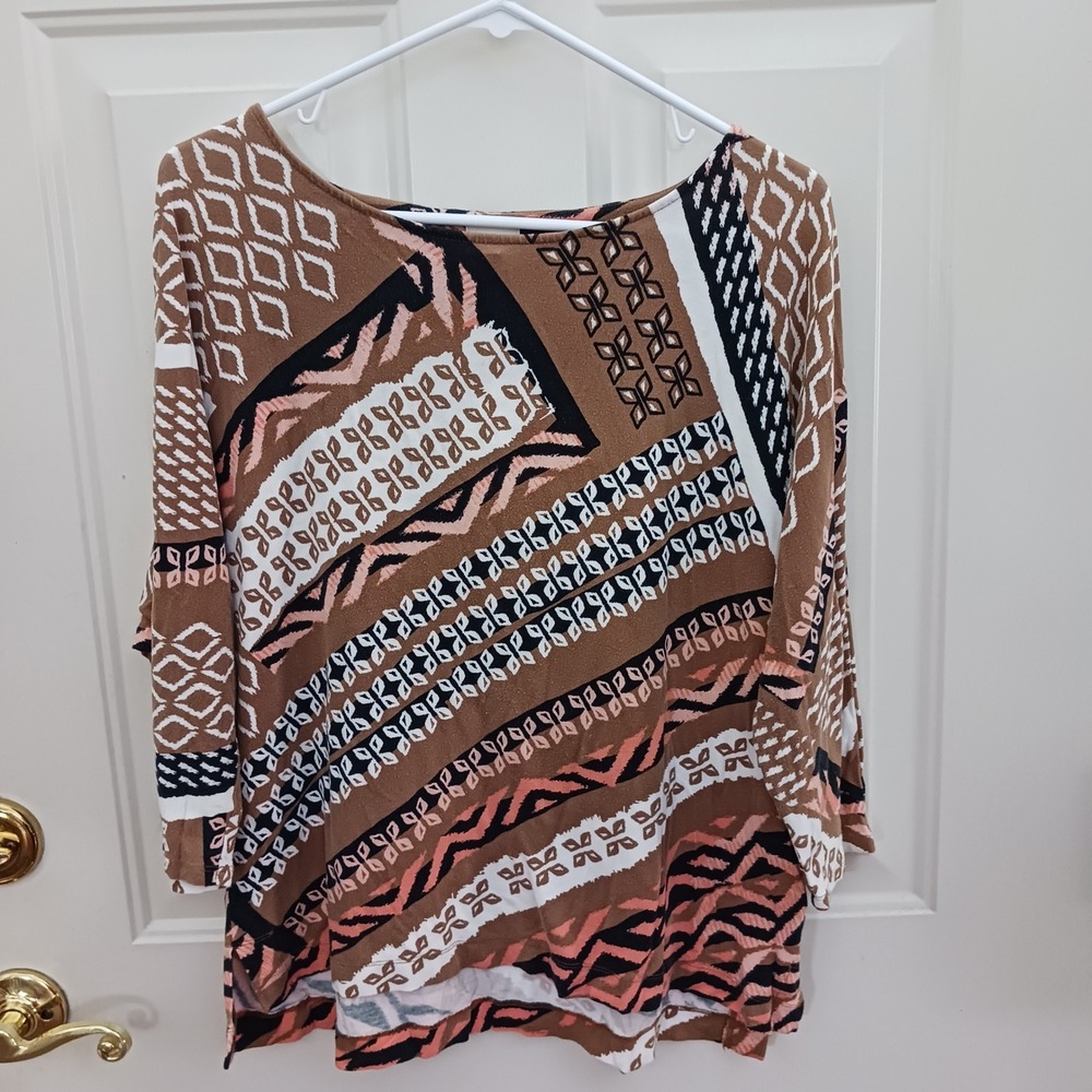 Chicos Geometric Tribal Print Boat Neck Top Brown Coral Black White‎ Size 2 L